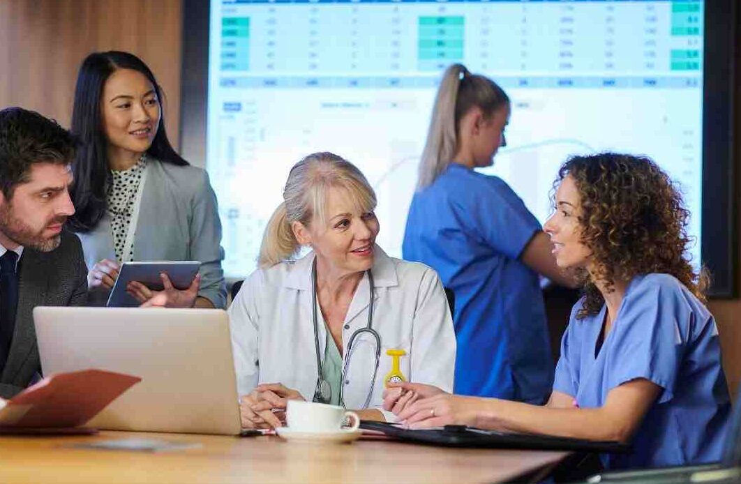 Accompagnement collectif pour apaiser les tensions, restaurer la coopération, renforcer la cohésion et accompagner le changement.