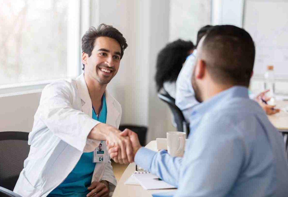 Accompagnement collectif pour apaiser les tensions, restaurer la coopération, renforcer la cohésion et accompagner le changement.